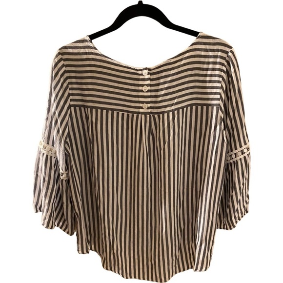 ALYX gray/white striped blouse. Size L. Bell sleeves. Tie front. 3 buttons - Picture 3 of 12